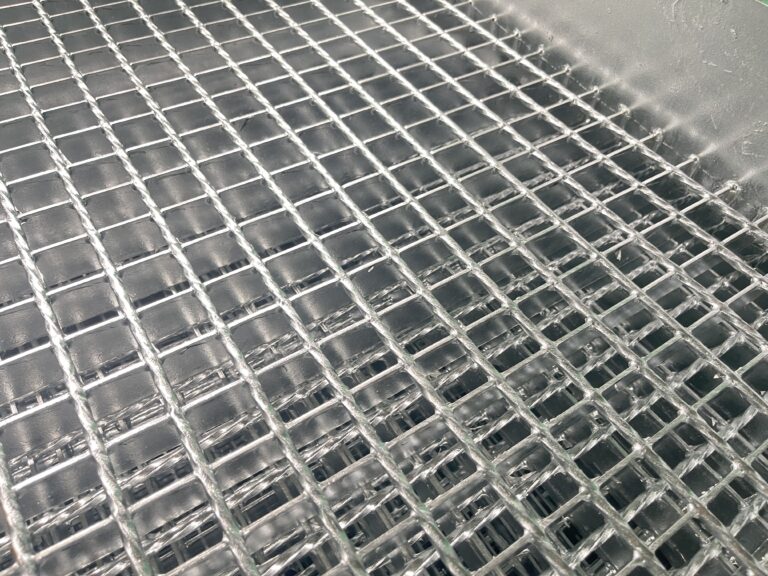 serrated electro-forged welded grating panel