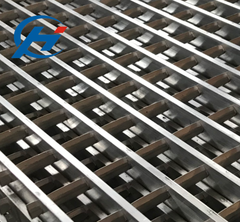 swage-locked aluminum grating panel