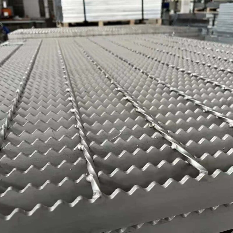 anti-slip serrated stainless bar grating anti-slip serrated stainless bar grating