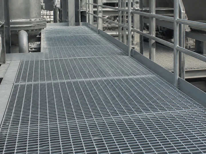 galvanized welded platform grating installed on industrial walkway