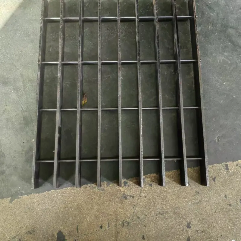 Serrated Walkway Grating for Site Safety for Steel Grating Supplier for Oman